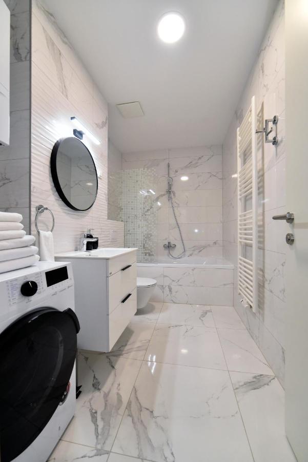 Ophelia Apartment With Parking Zagreb Bagian luar foto