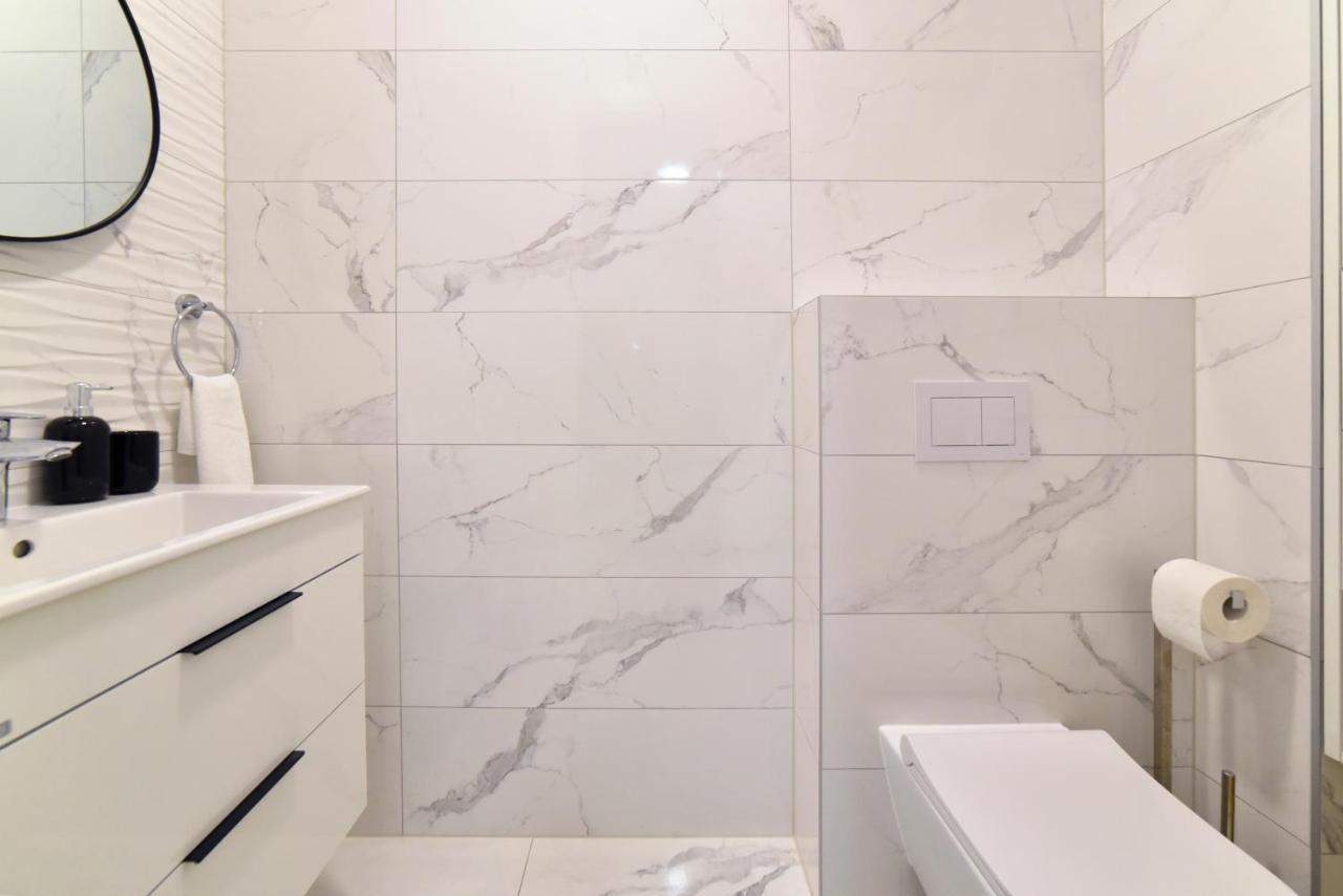 Ophelia Apartment With Parking Zagreb Bagian luar foto