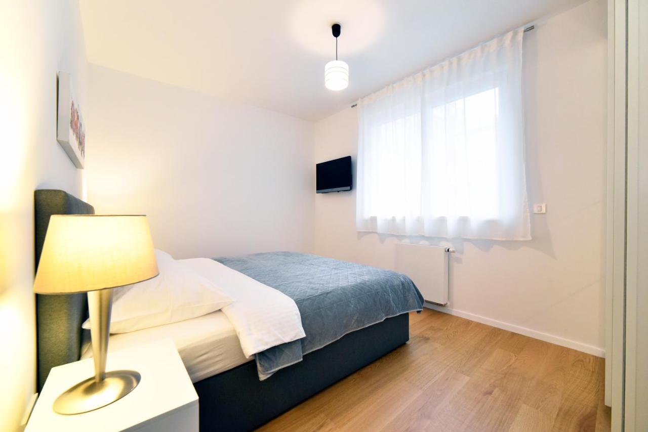 Ophelia Apartment With Parking Zagreb Bagian luar foto