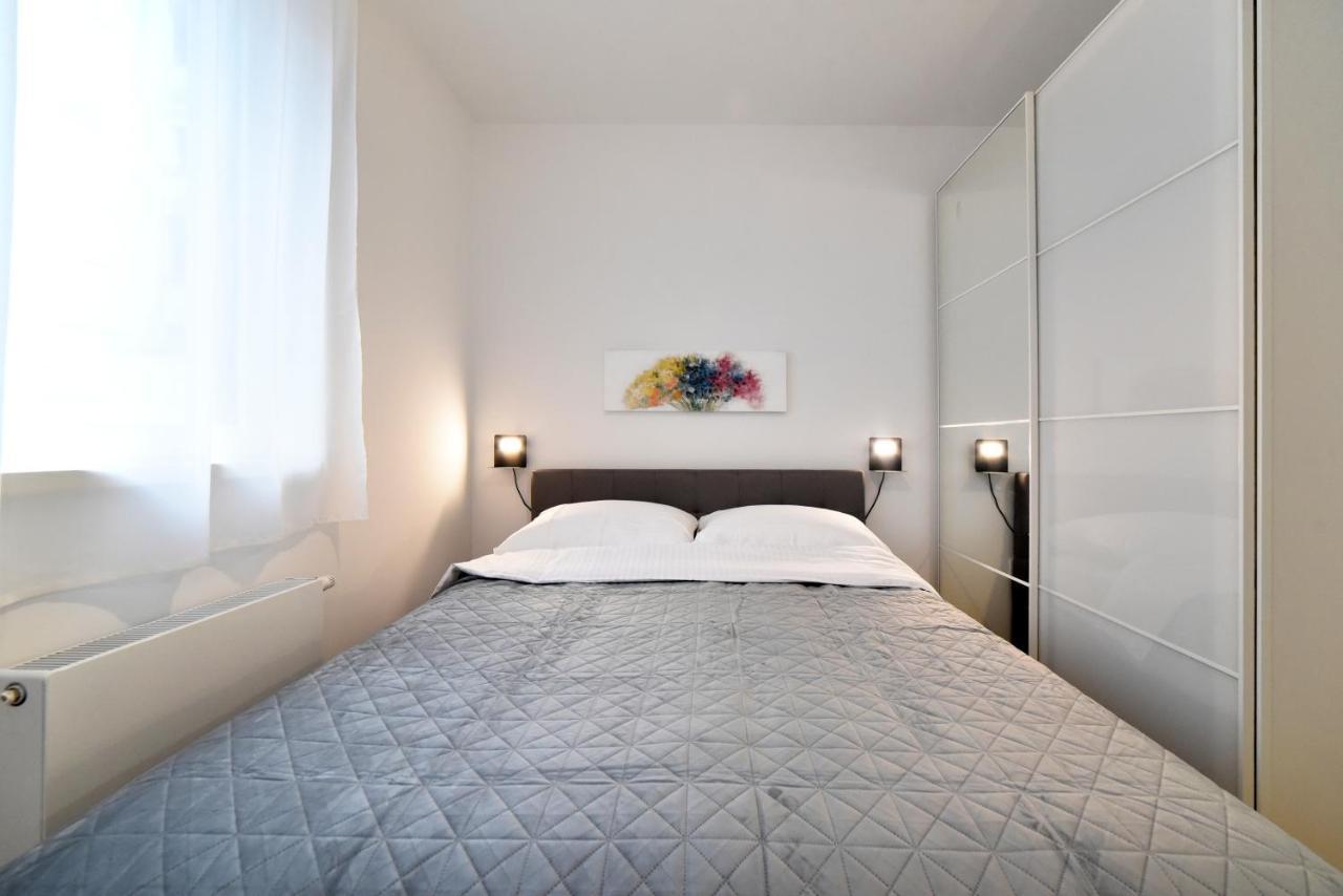 Ophelia Apartment With Parking Zagreb Bagian luar foto