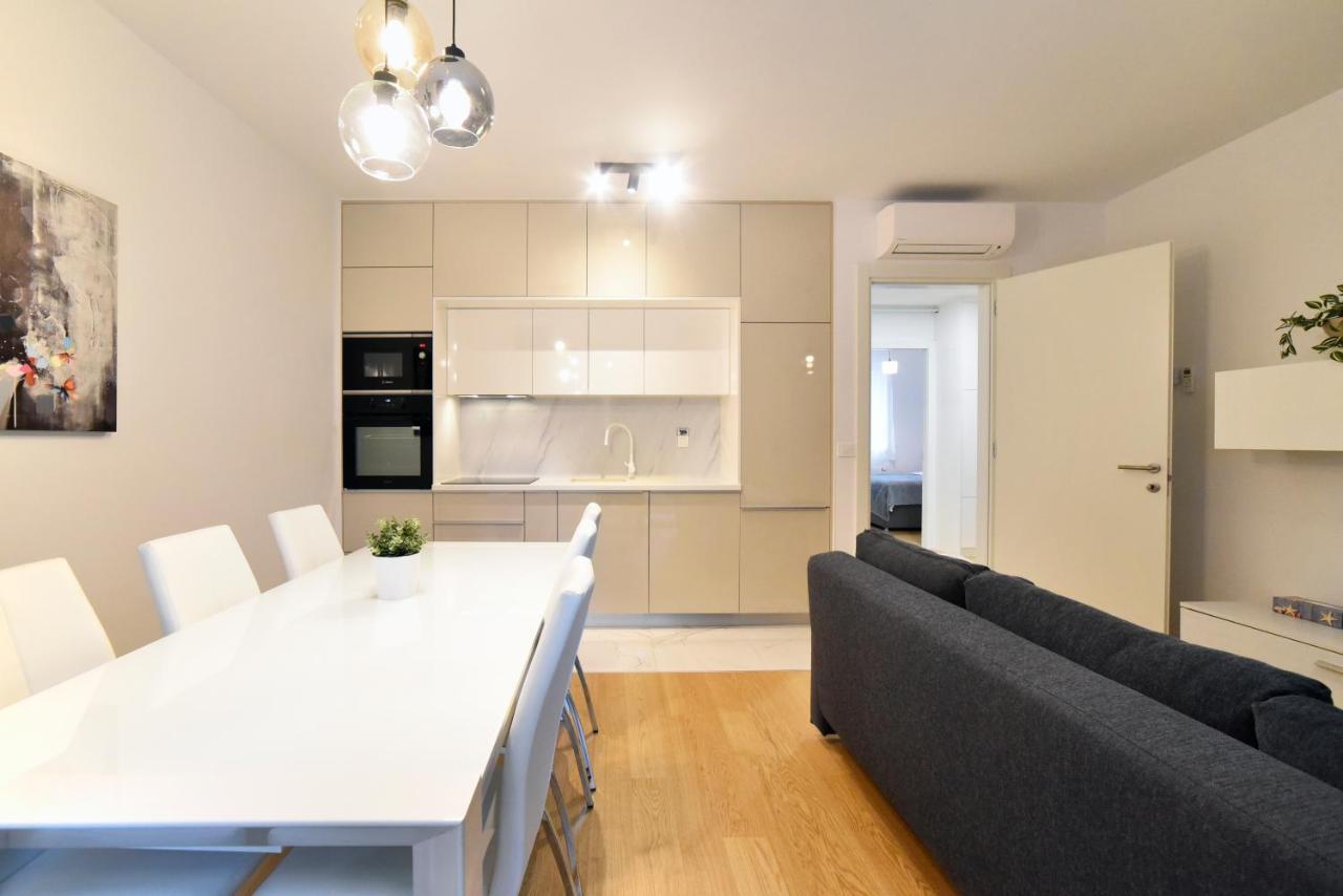 Ophelia Apartment With Parking Zagreb Bagian luar foto